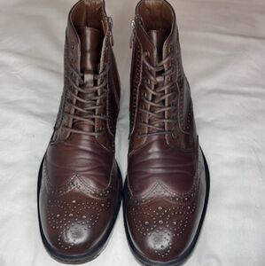Men's  Brown David Stone Wingtip Design Boot size 9